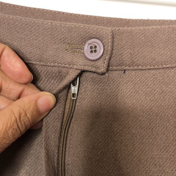 VINTAGE Briggs Women's Tan Back Slit Lined Skirt 100% Wool 14 PLUS SIZE - Picture 2 of 8